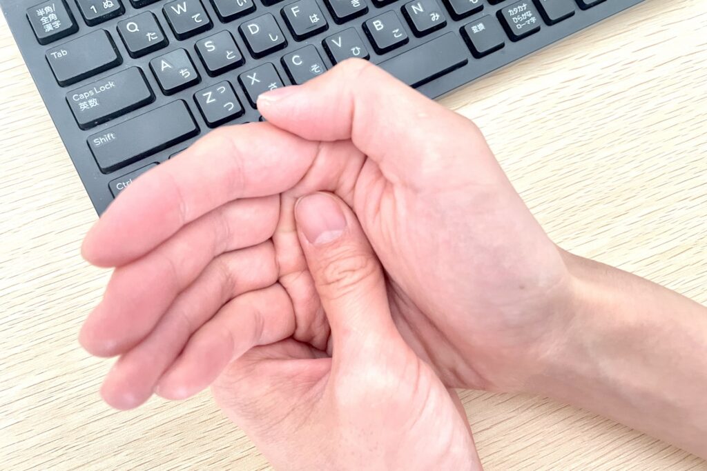 ゴリゴリする手のひら